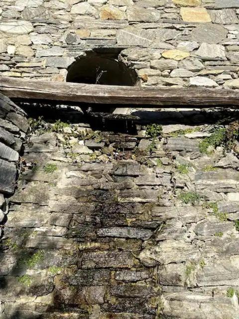 Ca'Gialla Bellinzona Luaran gambar