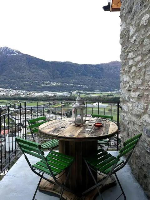 Ca'Gialla Bellinzona Luaran gambar