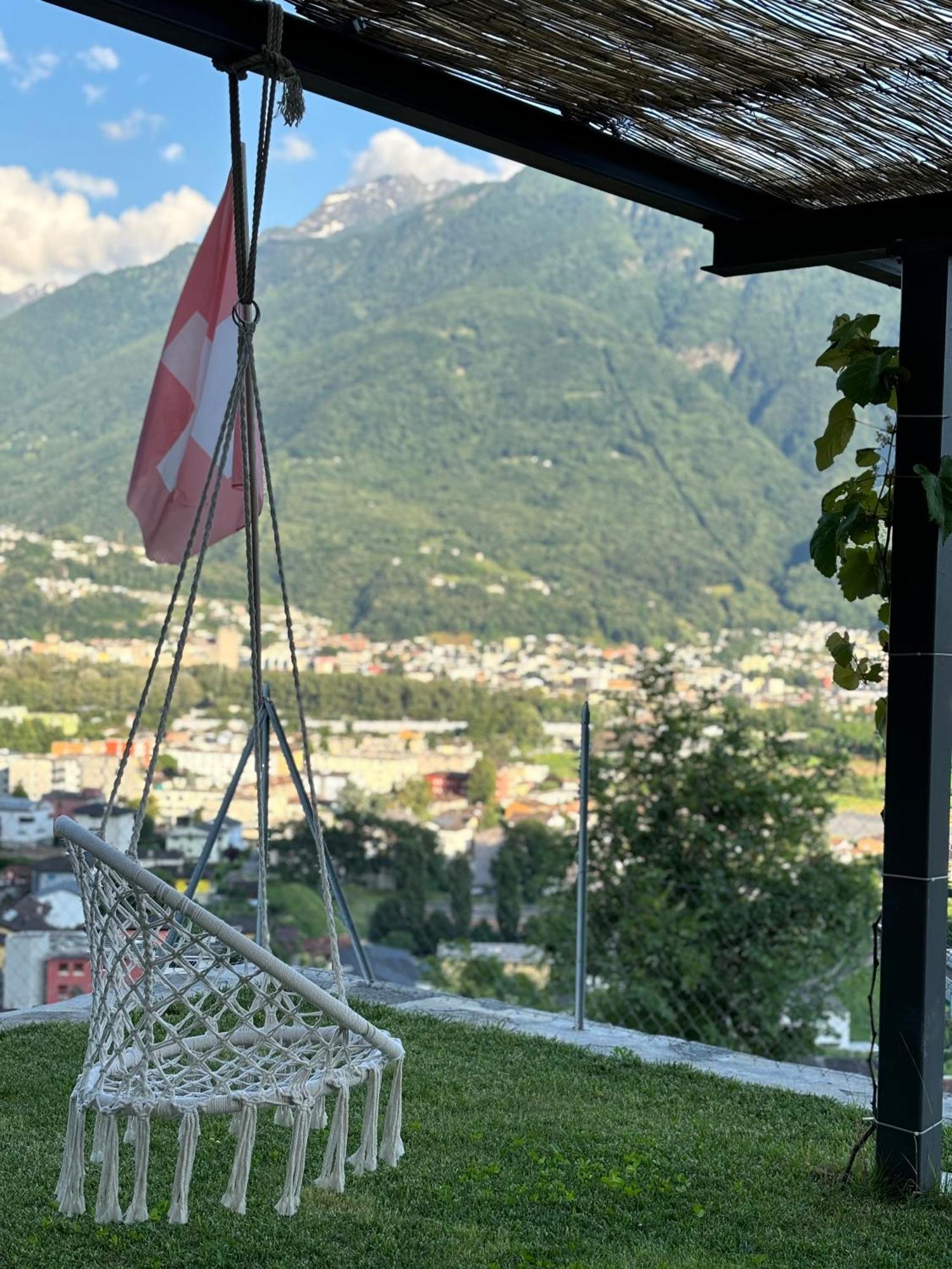 Ca'Gialla Bellinzona Luaran gambar
